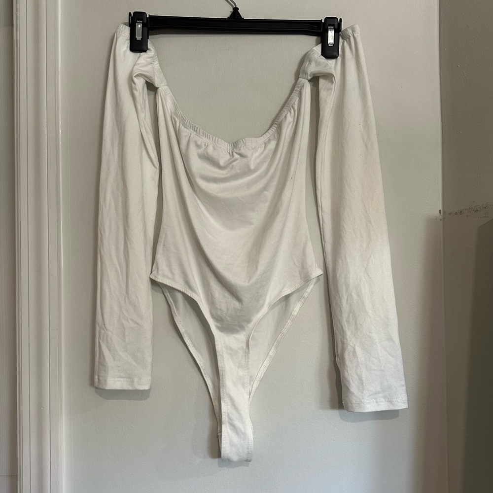 Fashion Nova Cream Asymmetrical Ruched Long Sleeve Bodysuit
